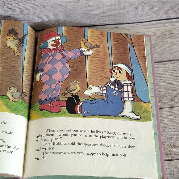Raggedy Ann & Andy Book - Sam Lamb Moves Away - Picture 5 of 8